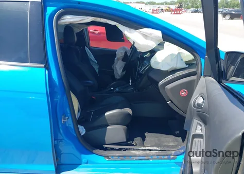 2017 Ford Focus из США, поврежденный, VIN WF0DP3TH8H4118704